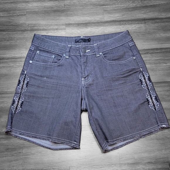 Prana Kara Denim Shorts Gray Embroidered Women’s Size 4 / 28 W3KARA114 EUC - Picture 2 of 12